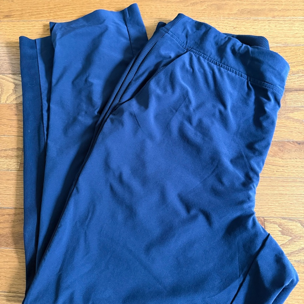 Athleta women active lightweight navy pants size 14